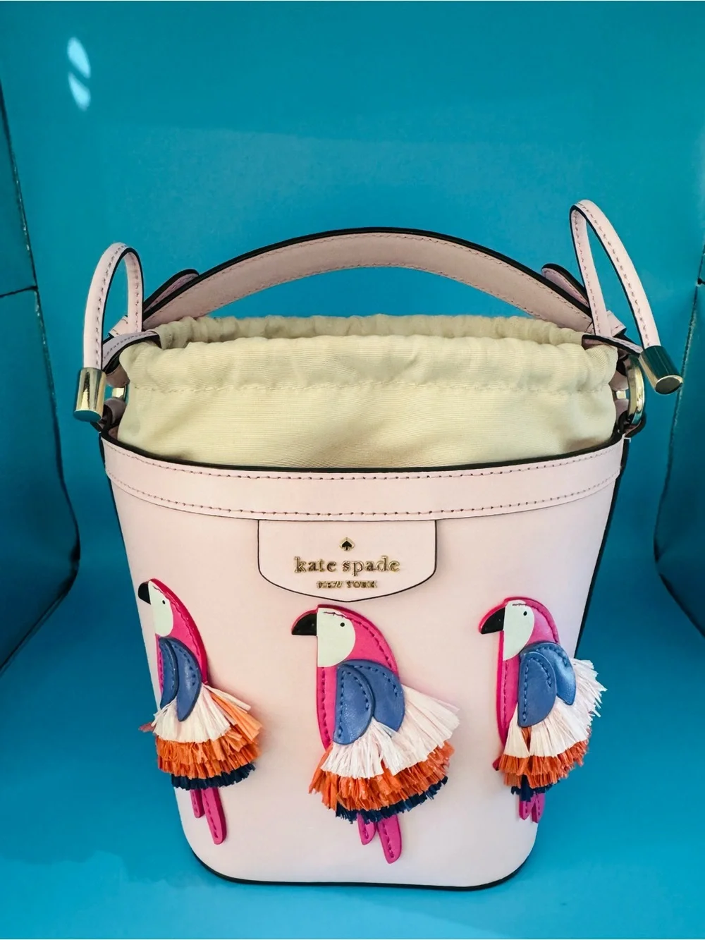 Kate Spade Flock Party Pippa Pink Parrot Bucket Bag Crossbody EUC Rare